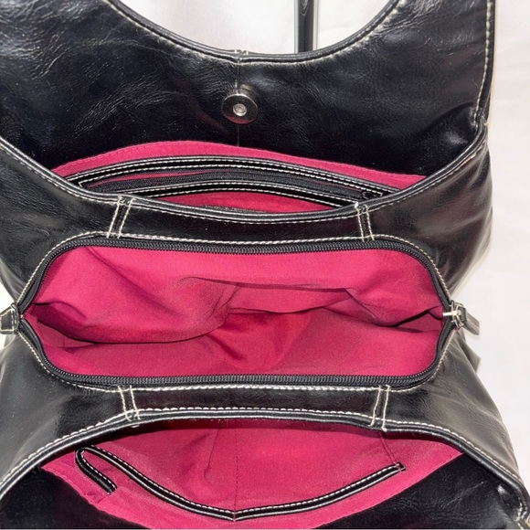 St. John’s Bay Black Faux Leather Handbag Shoulder Bag - Picture 5 of 8